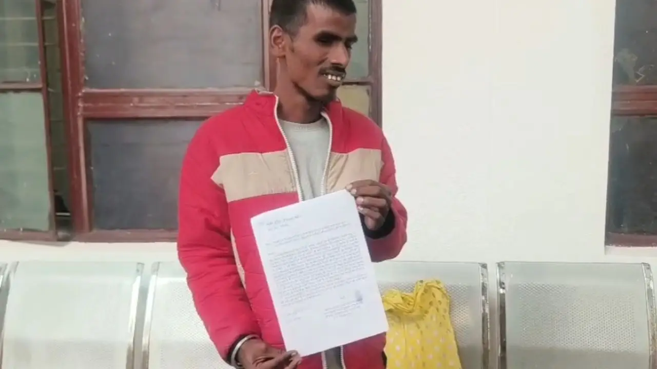 शादी का झांसा देकर 50 हजार ठगे: ग्वालियर के दिव्यांग युवक ने लगाई न्याय की गुहार, उल्टा लड़की ने कर दी शिकायत