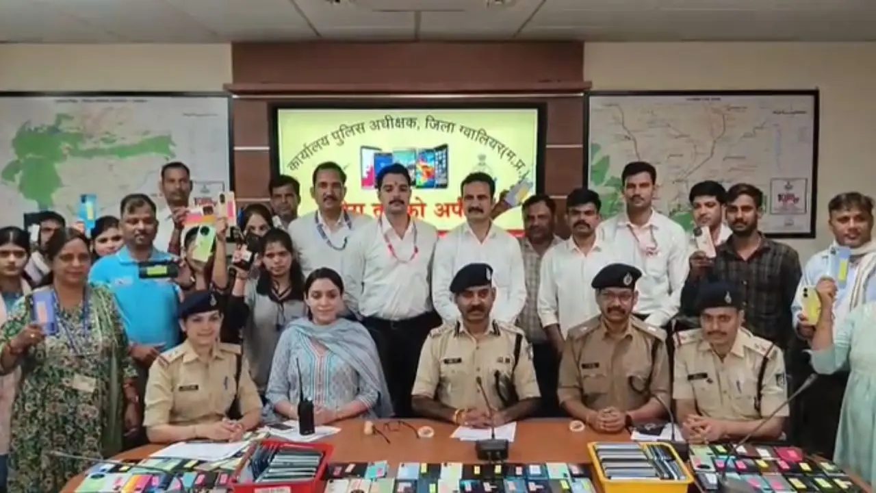 ग्वालियर में "तेरा तुझको अर्पण" अभियान हुआ सफल